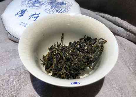 中茶牌红印圆茶怎么看年份，如何判断中茶牌红印圆茶的年份？