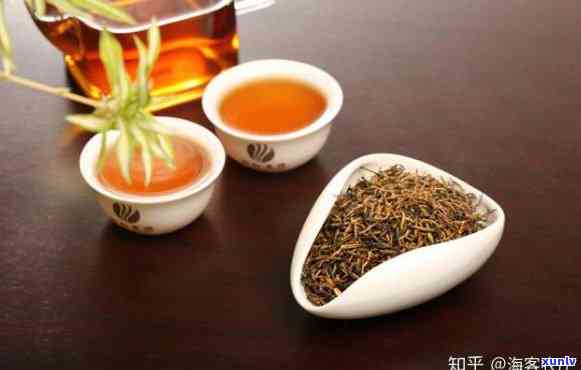 茶叶和红茶是什么关系，探究茶叶与红茶的亲缘关系：它们有何不同？