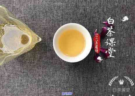 一朵一朵的红茶是什么茶？它是红茶的一种，也被称为散茶或饼茶。这种茶通常以独立的一朵一朵的形式出现，看起来像一朵花。它与一堆一堆的茶叶不同，每一片茶叶都经过精心挑选和加工，使其呈现出独特的形状和味道。这种红茶以其独特的香气、口感和丰富的营养成分而受到人们的喜爱。如果你喜欢尝试不同的茶，那么一朵一朵的红茶绝对值得你一试。