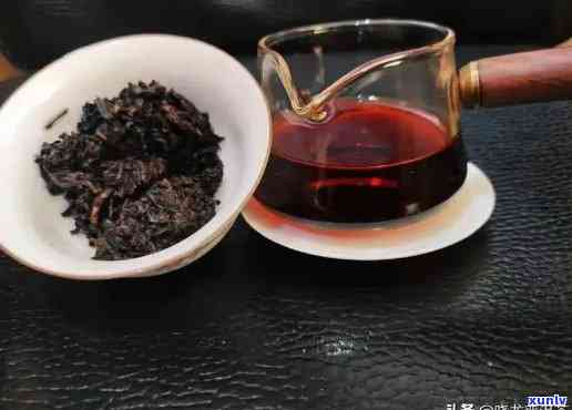 藏生茶喝熟茶品老茶图片，探索茶叶的世界：藏生茶、熟茶和老茶的美丽图片