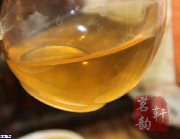 怎么区分熟茶和生茶的区别？全面解析两者的不同与优劣