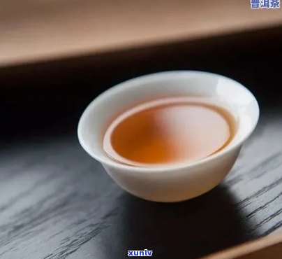 送礼送生茶好还是熟茶好，送礼选择：生茶与熟茶，哪个更好？