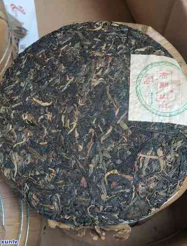 2007年老曼峨·班章老树茶，【专柜正品】2007年老曼峨·班章老树茶，易武普洱熟茶，云南普洱茶，七子饼茶，砖茶，礼盒装，茶叶新年礼物送礼佳品