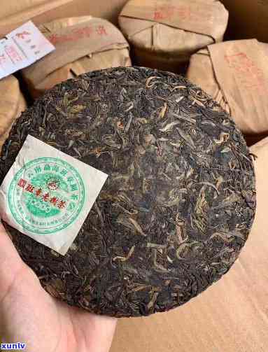 2007年老曼峨班章沱茶，探秘2007年老曼峨班章沱茶：一款充满故事和韵味的普洱茶