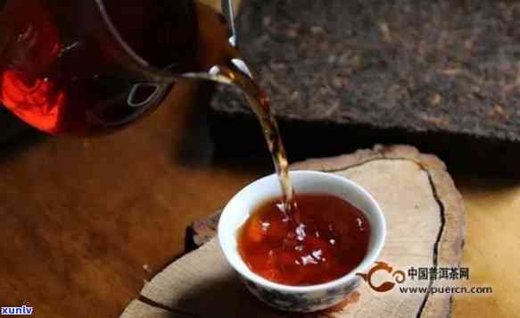 普洱熟茶越陈越香吗，探究茶叶陈化：普洱熟茶是否真的越陈越香？