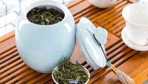 吃剩茶叶有什么好处和坏处，吃剩茶叶：好处与坏处大揭秘