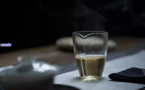 哪一年的冰岛茶卖，揭秘销售年份：冰岛茶是什么时候更受欢迎？