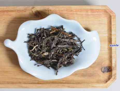 冰岛千年古树茶1997，探索千年古树茶：冰岛1997年的独特风味