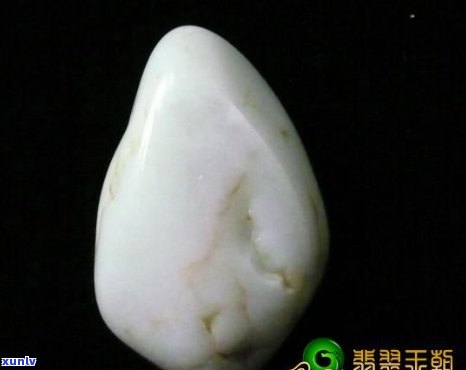 青海的玉石价格是多少？详细包括每克、每斤的价格以及图片展示，帮你全面了解青海玉石的价值。