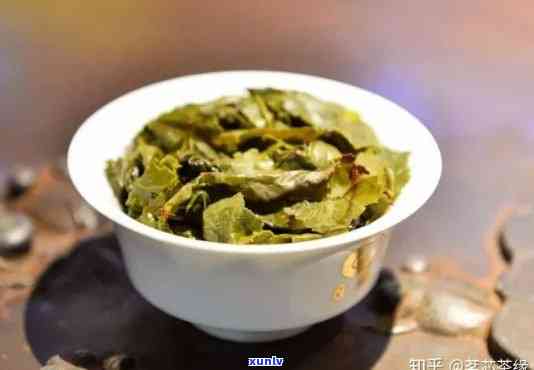 茶叶好还是茶化石好？对比分析茶化石、茶饼与绿茶的区别