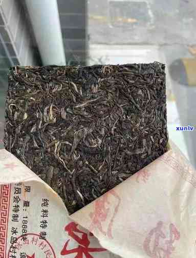 2006勐库冰岛古树茶砖生茶，【限时抢购】2006年纯正老班章古树茶砖 生茶普洱茶 古树纯料 收藏送礼佳品