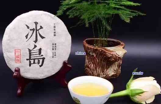 冰岛茶睡前喝好不好呢，睡前饮用冰岛茶：适宜还是禁忌？