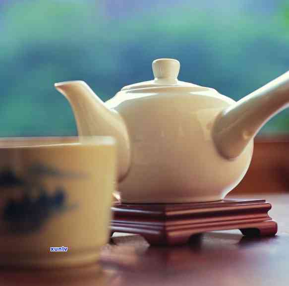 什么茶叶适合用茶道形容，探讨适合用茶道形容的茶叶种类