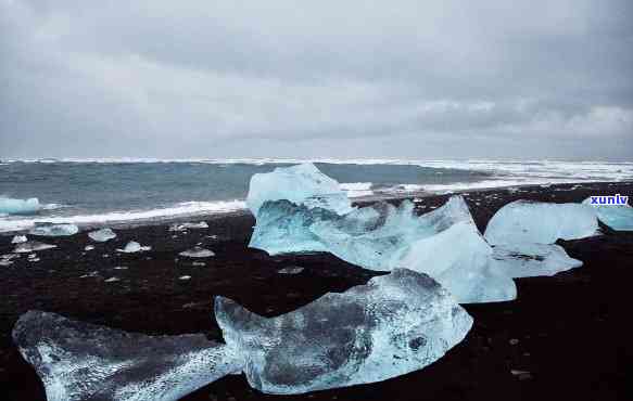 冰岛水晶沙滩：揭秘其位置、产地及特色颜色——钻石沙滩与冰沙滩的区别