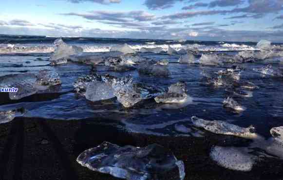 冰岛水晶沙滩：揭秘其位置、产地及特色颜色——钻石沙滩与冰沙滩的区别