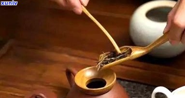 扁平的茶叶是什么茶叶，揭秘扁平茶叶：它究竟是什么类型的茶叶？