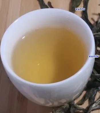 800年树龄冰岛古树生茶深山：特点、功效与价格全解析