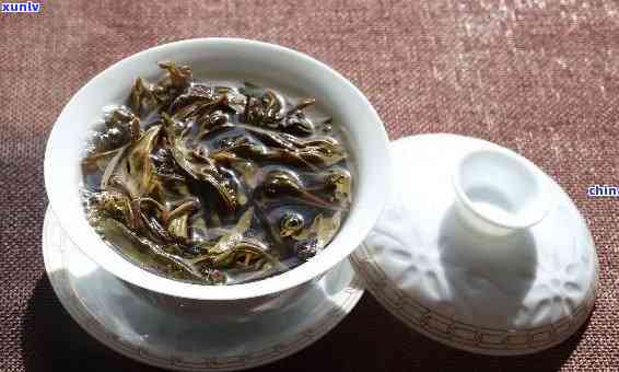 冰岛茶头春茶特点介绍，探秘冰岛茶头春茶：独特色与口感的介绍