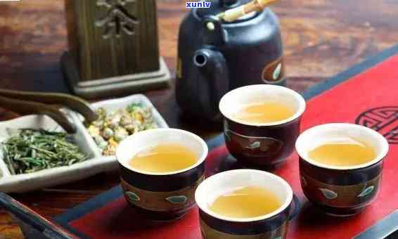 老北京人喜爱的传统茶饮：什么茶叶、茶水和酒更受欢迎？