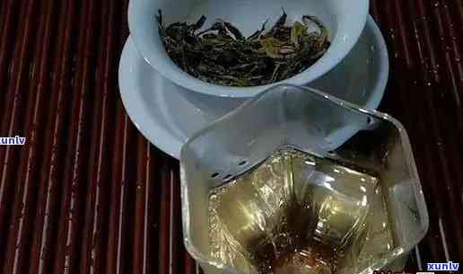 冰岛龙珠茶：熟茶与生茶的区别与口感特点