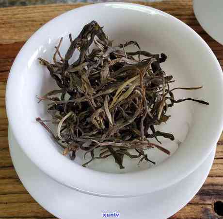 冰岛茶的叶底，探索冰岛茶的魅力：揭秘其独特的叶底特点