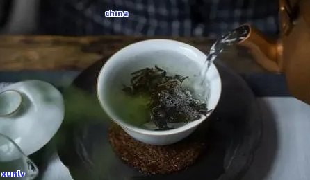 如何冲泡冰岛古树茶叶，冰岛古树茶的冲泡技巧：让你品味不一样的茶香