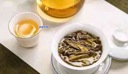 冰岛茶价位，揭秘冰岛茶的价格：为什么它比其他茶叶贵？