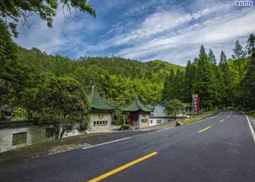 黄山翡翠旅游度假村，探索黄山翡翠旅游度假村：自然美景与豪华住宿的完美结合