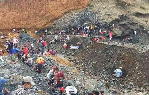 翡翠原石场在哪，翡翠原石场的更佳去处：你不能错过的地点！