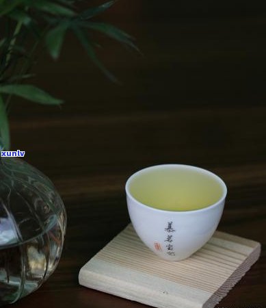 冰岛绿茶是什么酒，揭秘冰岛茶：一种独特的茶饮料