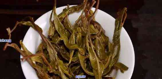 长条的茶是什么茶，探究茶叶品种：长条形的茶是何种茶？