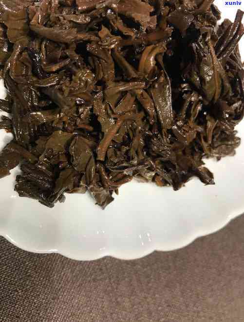 勐海县班章老树茶厂老班章，勐海县班章老树茶厂：传承百年的老班章茶艺