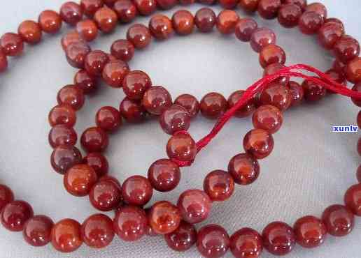 红玛瑙珠串106颗，106颗红玛瑙珠串：珍贵的宝石之链