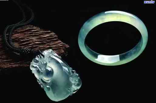 龙石翡翠手镯，探寻传统珠宝之美：龙石翡翠手镯的神秘魅力