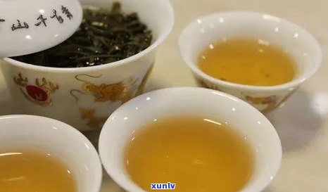 四年普洱茶：品鉴、保存、冲泡与陈化全攻略，让你的普洱茶品味更上一层楼