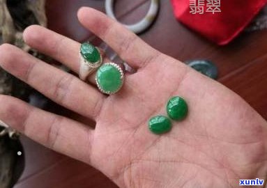 高端翡翠葫芦价格多少，揭秘高端翡翠葫芦价格：市场究竟如何定价？