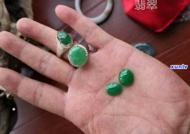 高端翡翠葫芦价格多少，揭秘高端翡翠葫芦价格：市场究竟如何定价？