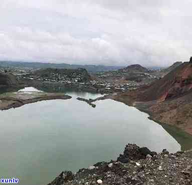 黔西原石翡翠矿场在哪里？探索黔西县翡翠湖图片与矿场建设信息