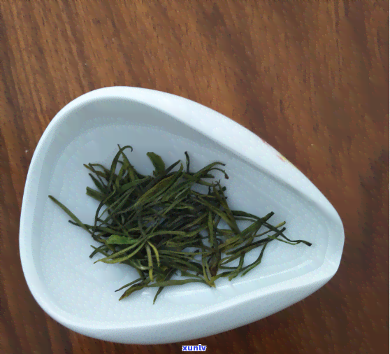 普洱大白毫属于什么茶：普洱茶类中的白茶品种口感特点解析