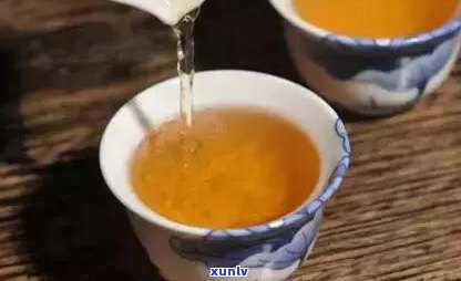 普洱生茶茶颜色混浊发白还能喝吗：普洱生茶色浑浊是否安全饮用