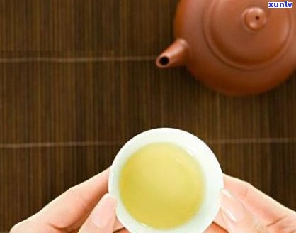 探讨普洱茶的分类：普洱是否属于红茶家族？