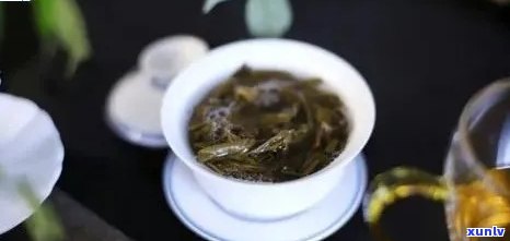 普洱茶传奇人物：揭秘普洱茶历、 *** 工艺与著名人物的故事