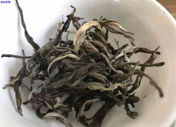 云南勐海茶区的老班章特色普洱茶：品质与口感的完美结合