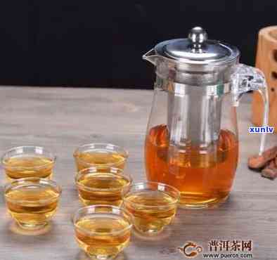 探索适合泡普洱茶的理想壶具：紫砂、铁质与玻璃材质的综合分析