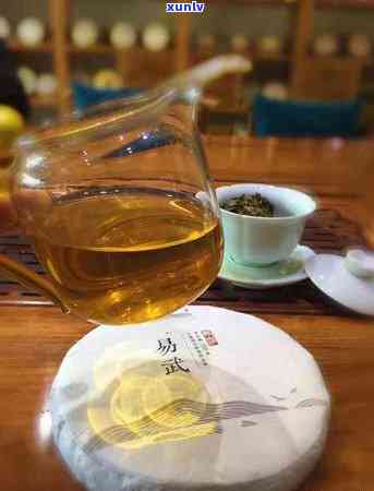 探究冰岛茶与老班章普洱茶的独特之处：一场茶叶文化的对比之旅