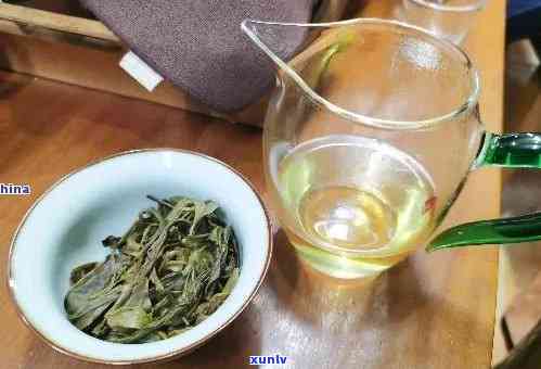 普洱茶与龙井茶的口感对比：哪个更胜一筹？