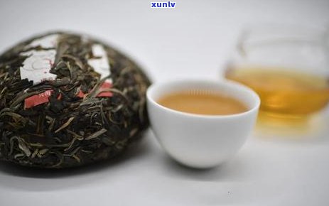 十年陈班章普洱茶饼：老茶客眼中的价值与珍稀