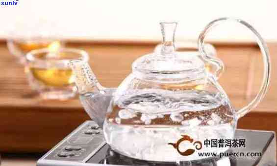 普洱用冷水还是热水泡茶好？