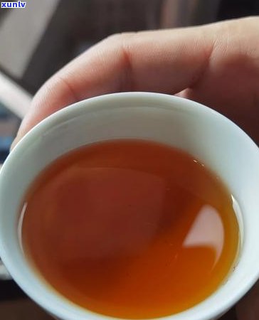 2002年老班章花园茶厂古树普洱茶砖价格分析