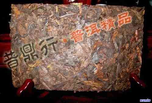 天福老班章熟茶与青砖价格：1300克熟砖，1.35千克青砖，以及2010年的价格